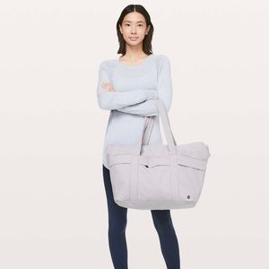 Lululemon On My Level Duffel 30L Chrome